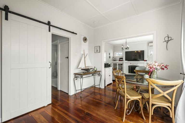 Photo of property in 1/24 Toroa Street, Torbay, Auckland, 0630