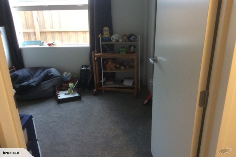 Photo of property in 44 Lewis Crescent, Rolleston, 7614