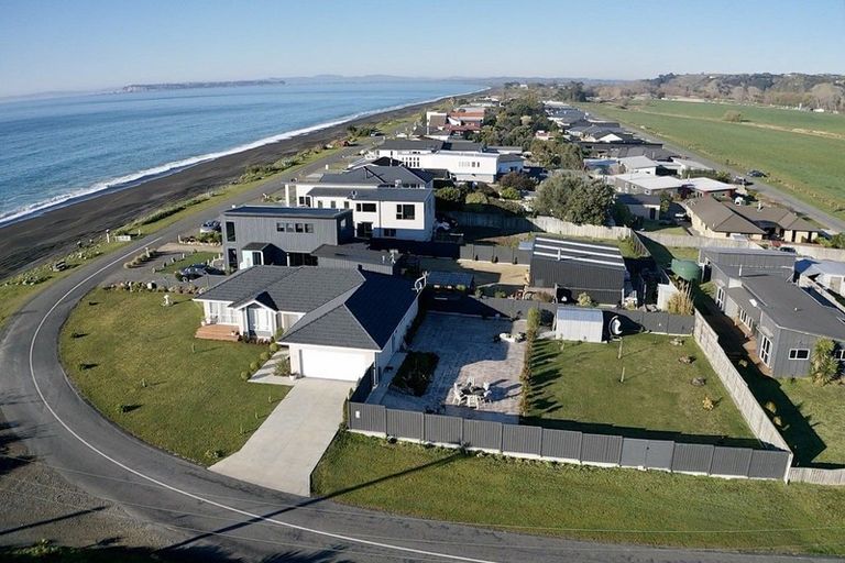 Photo of property in 140 North Shore Road, Eskdale, Napier, 4182