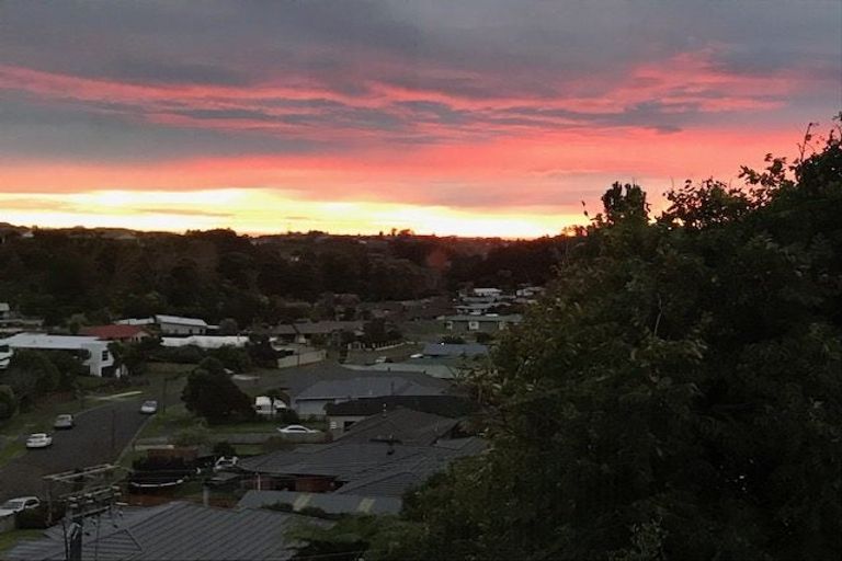 Photo of property in 300 Tukapa Street, Hurdon, New Plymouth, 4310