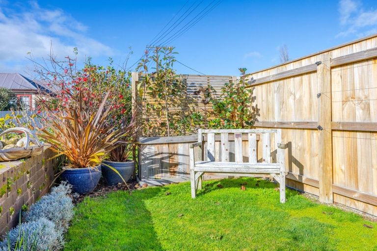 Photo of property in 14a Ruataniwha Street, Waipawa, 4210
