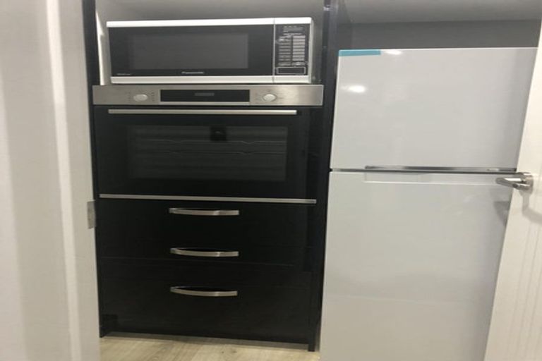 Photo of property in 208 Wainui Road, Silverdale, 0932