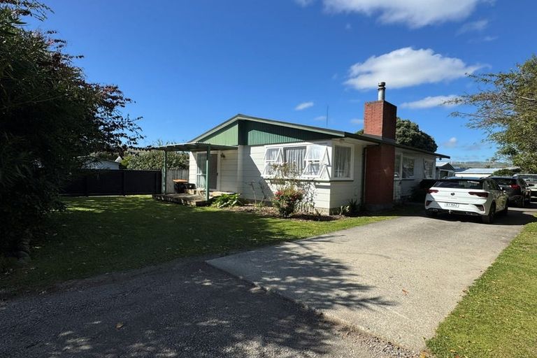 Photo of property in 136 Stanford Street North, Ashhurst, 4810