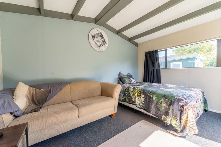Photo of property in 12 Stuart Street, Holmes Hill, Oamaru, 9401