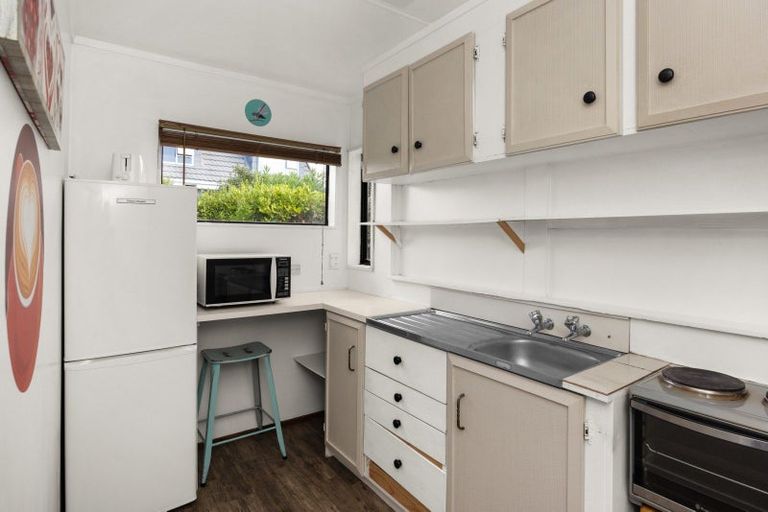 Photo of property in 75a Avondale Road, Taradale, Napier, 4112