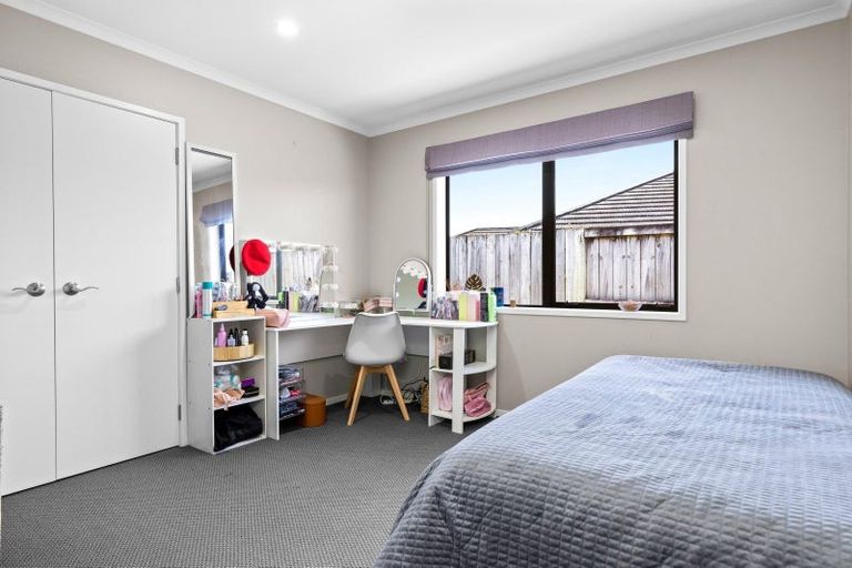 Photo of property in 115 Saint James Drive, Huntington, Hamilton, 3210