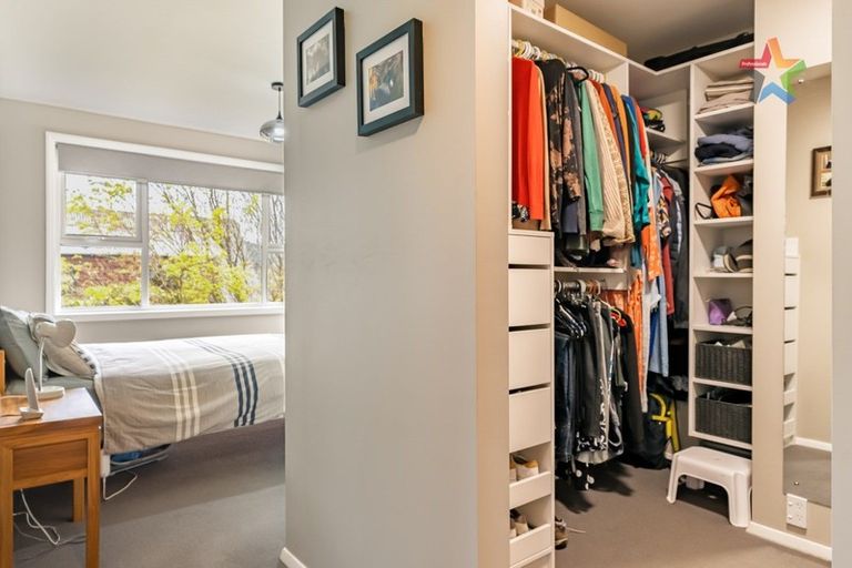 Photo of property in 98b Manuka Street, Stokes Valley, Lower Hutt, 5019