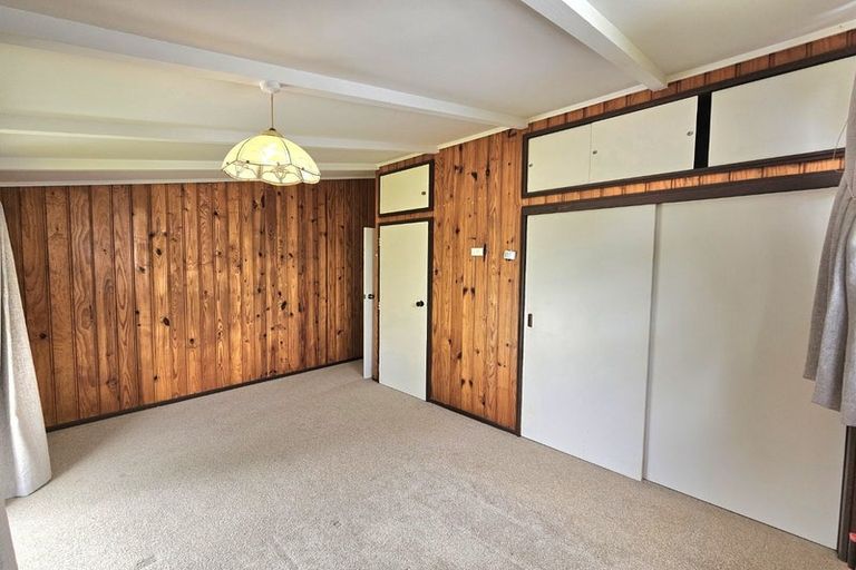 Photo of property in 12 Heaphy Street, Westown, New Plymouth, 4310