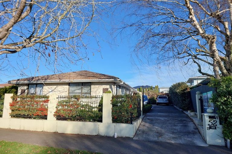 Photo of property in 1/52 Lochee Road, Upper Riccarton, Christchurch, 8041
