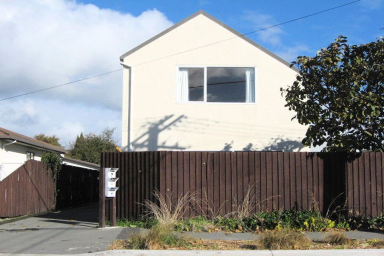 Photo of property in 3/194 Hastings Street East, Waltham, Christchurch, 8023