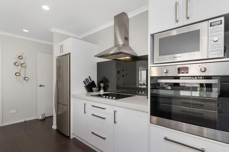 Photo of property in 61 Hamon Place, Pukehangi, Rotorua, 3015