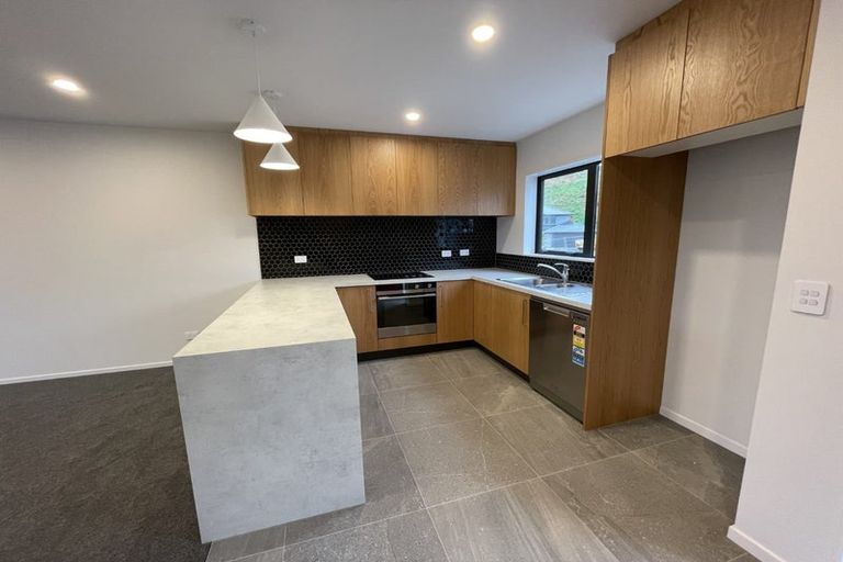 Photo of property in 10 Bee Lane, Whitby, Porirua, 5024