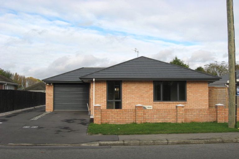 Photo of property in 2/123 Sawyers Arms Road, Northcote, Christchurch, 8052