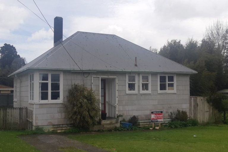 Photo of property in 8 Ajax Street, Stratford, 4332