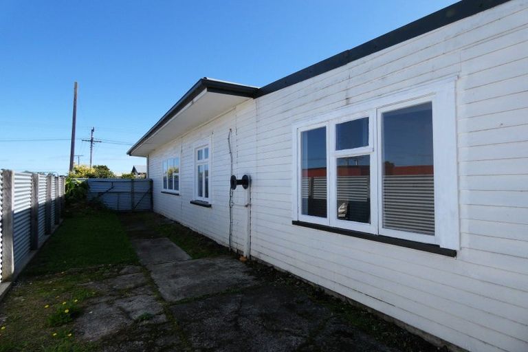 Photo of property in 29 Derby Street, Westport, 7825