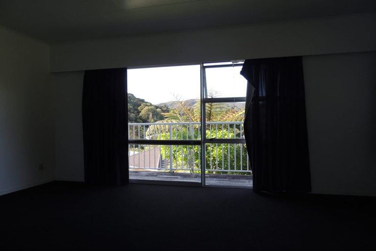Photo of property in 15 August Street, Stokes Valley, Lower Hutt, 5019