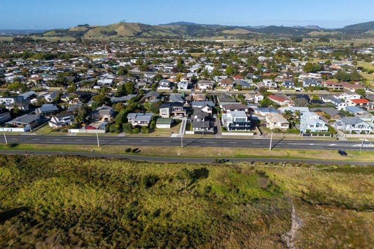 Photo of property in 614b Papamoa Beach Road, Papamoa Beach, Papamoa, 3118