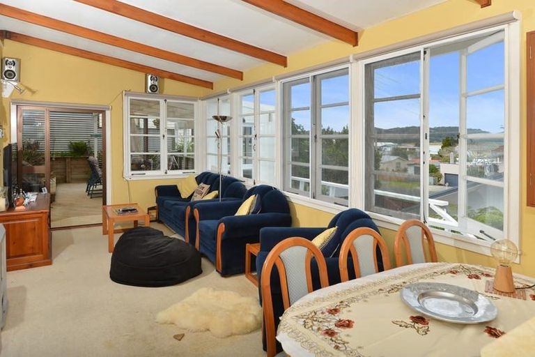 Photo of property in 3a Kopipi Crescent, Ngunguru, Whangarei, 0173