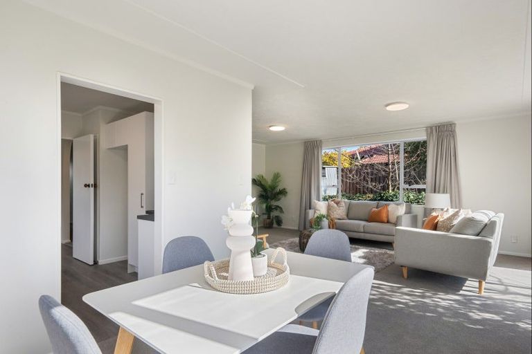 Photo of property in 22 Brightwater Crescent, Totara Park, Upper Hutt, 5018