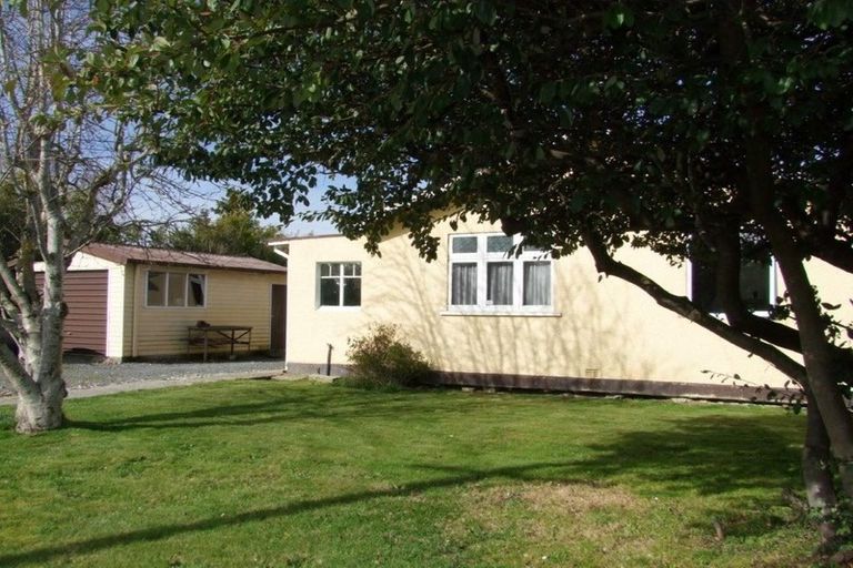 Photo of property in 15 Ajax Street, Milton, 9220