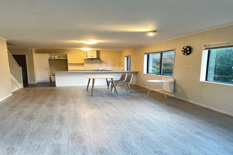 Photo of property in 168 Verbena Road, Birkdale, Auckland, 0626