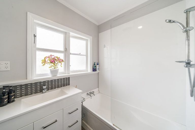 Photo of property in 11 Golders Road, Elderslea, Upper Hutt, 5018