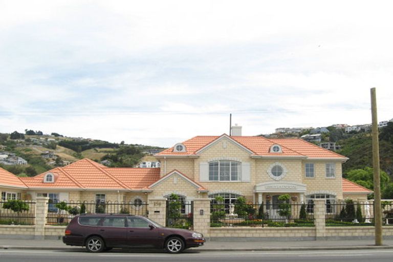 Photo of property in 158 Main Road, Redcliffs, Christchurch, 8081