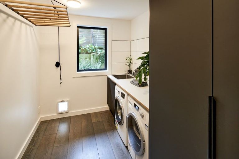 Photo of property in 5 Howard Road, Point Howard, Lower Hutt, 5013