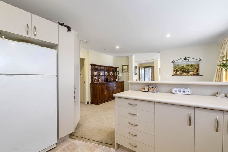 Photo of property in 30 Kinder Place, Ngongotaha, Rotorua, 3010