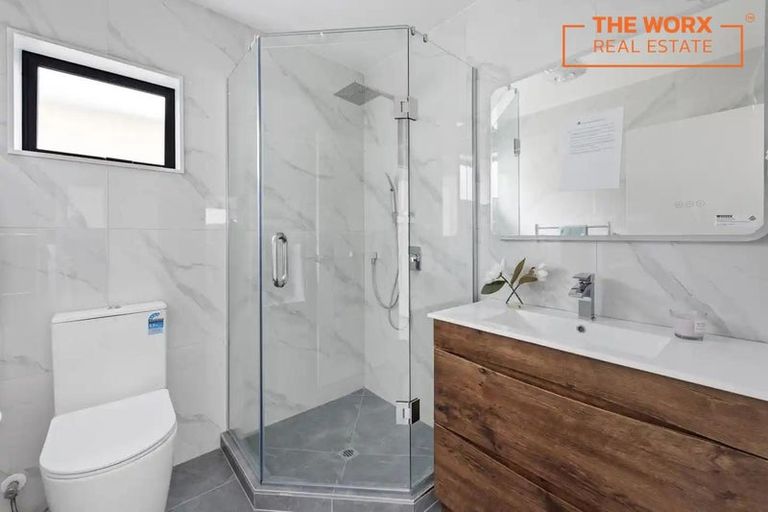 Photo of property in 70d Cargill Street, Papakura, 2110