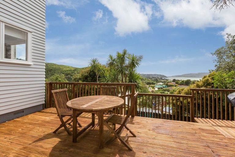 Photo of property in 10 Tau Grove, Takapuwahia, Porirua, 5022