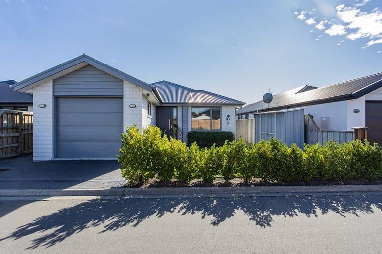 Photo of property in 26 Whakatipu Street, Pegasus, 7612