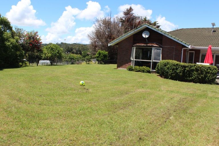 Photo of property in 38 Henson Road, Whitford, Howick, 2571