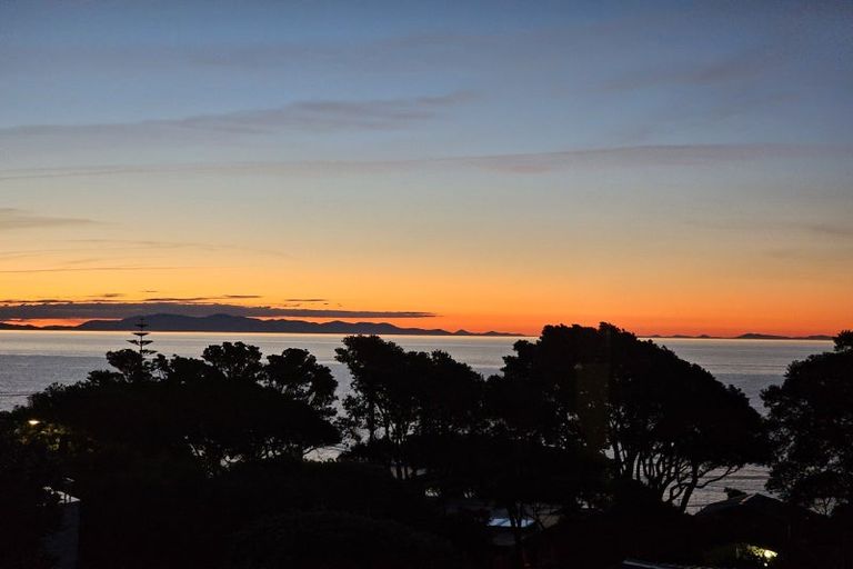 Photo of property in 15 Karekare Road, Raumati South, Paraparaumu, 5032