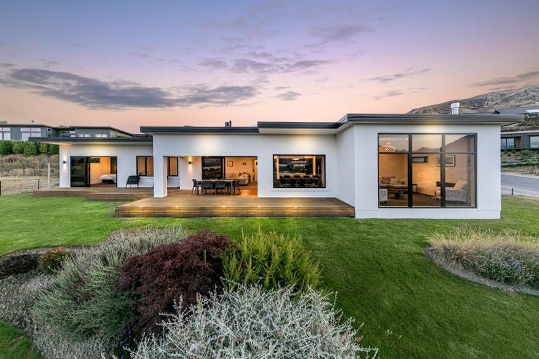 Photo of property in Meadowstone Alpha Series, 106 West Meadows Drive, Wanaka, 9305