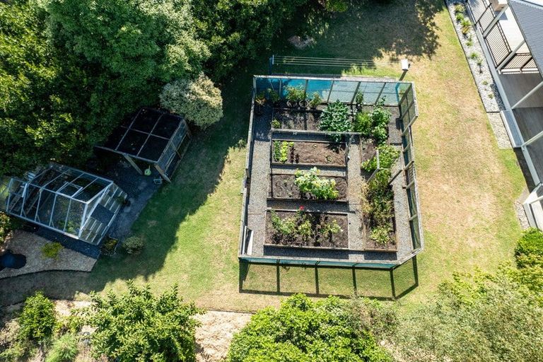 Photo of property in 358 Ngarara Road, Waikanae, 5391