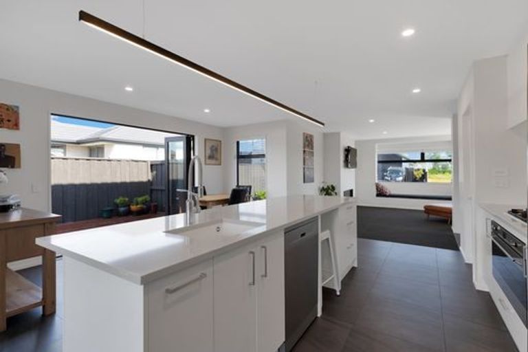 Photo of property in 38 Te Hurunui Drive, Pegasus, 7612