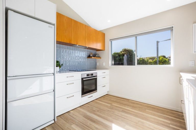 Photo of property in 141 Field Way, Waikanae Beach, Waikanae, 5036