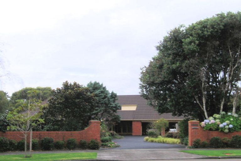 Photo of property in 8 Lavinia Grove, Waikanae Beach, Waikanae, 5036