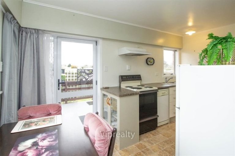 Photo of property in 2a Ngahue Place, Tokoroa, 3420