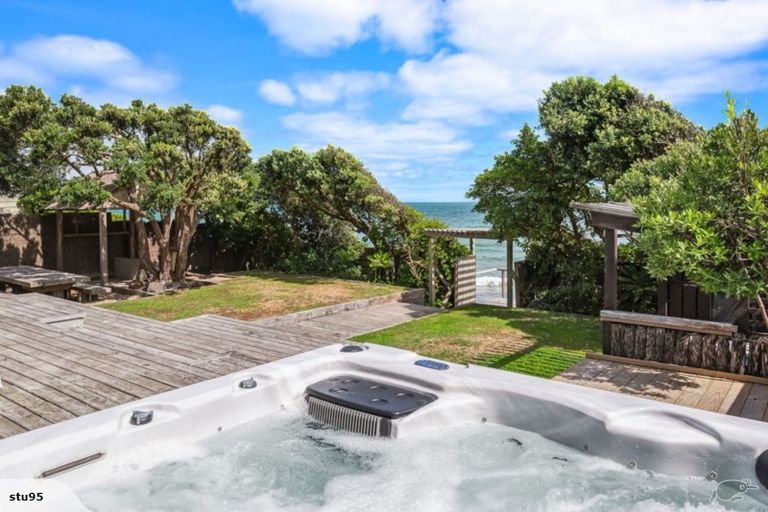 Photo of property in 225 Rosetta Road, Raumati South, Paraparaumu, 5032