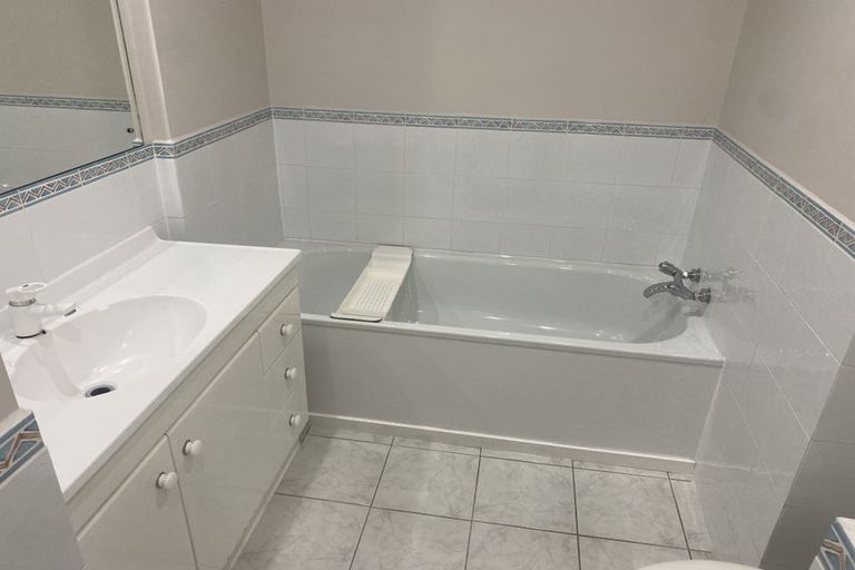 Photo of property in 58/45 Stanley Road, Stanley Point, Auckland, 0624