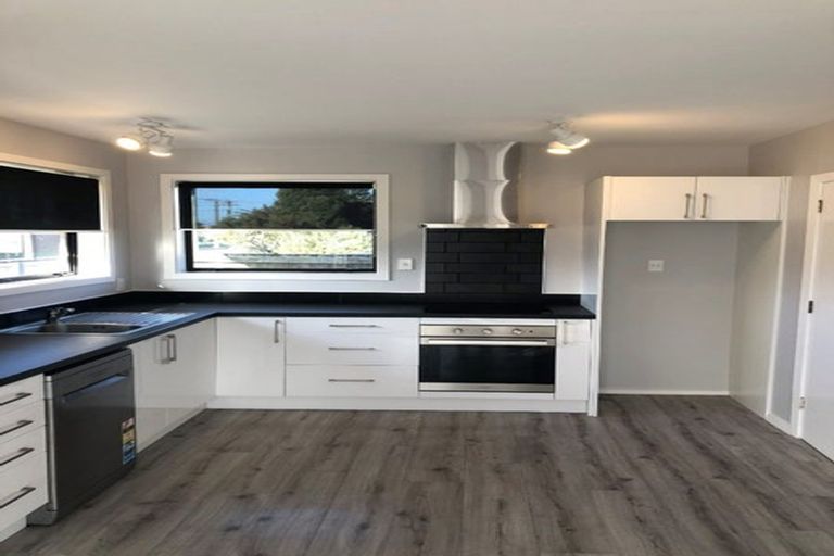 Photo of property in 7 Compton Street, Woolston, Christchurch, 8062