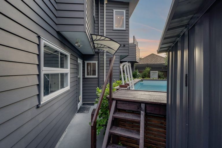 Photo of property in 22 Halse Place, Opunake, 4616