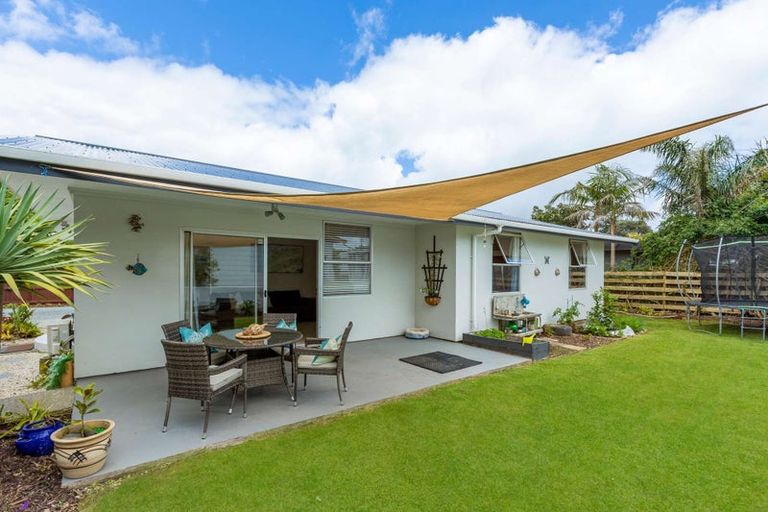 Photo of property in 42 Adamson Road, Taipa, 0420