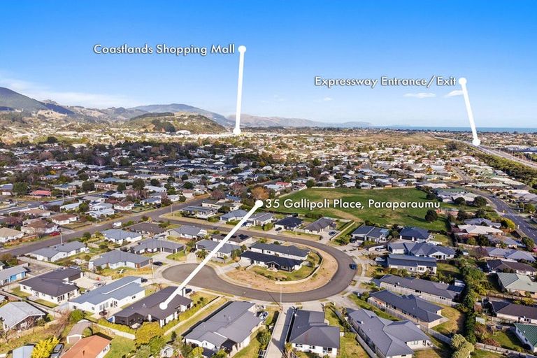 Photo of property in 35 Gallipoli Place, Paraparaumu, 5032