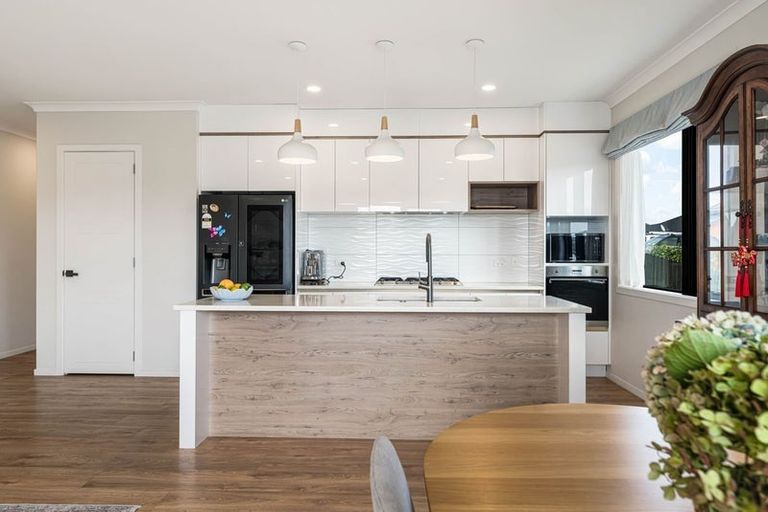 Photo of property in 12 Moyle Street, Pokeno, 2402