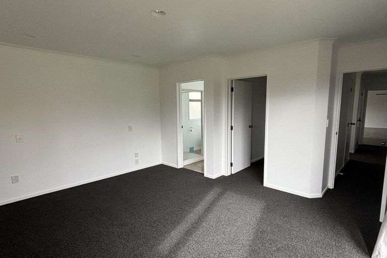 Photo of property in 5 Blythfield Place, Taradale, Napier, 4112