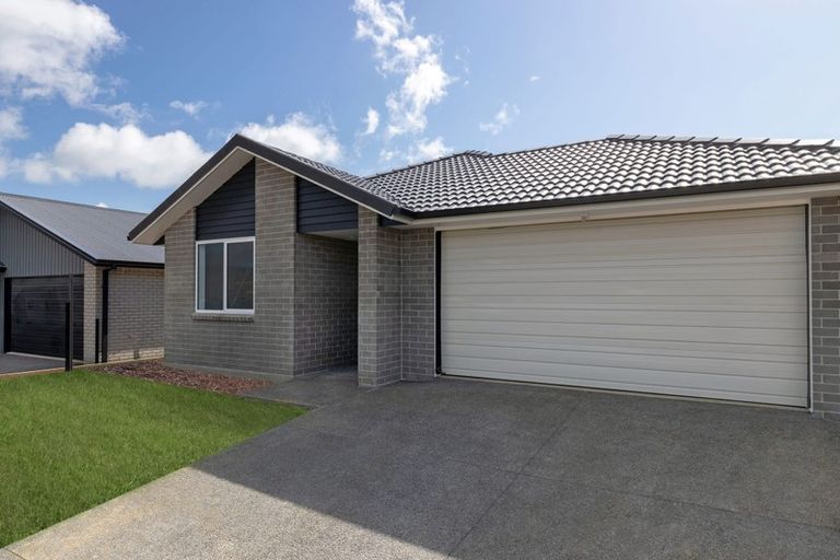 Photo of property in 6 Pioneer Crescent, Omokoroa, 3114