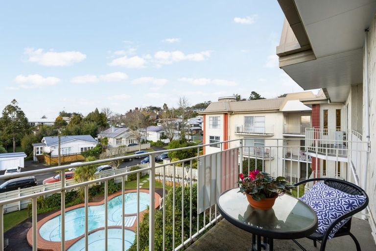 Photo of property in 12/10 Hunter Street, Hamilton Lake, Hamilton, 3204